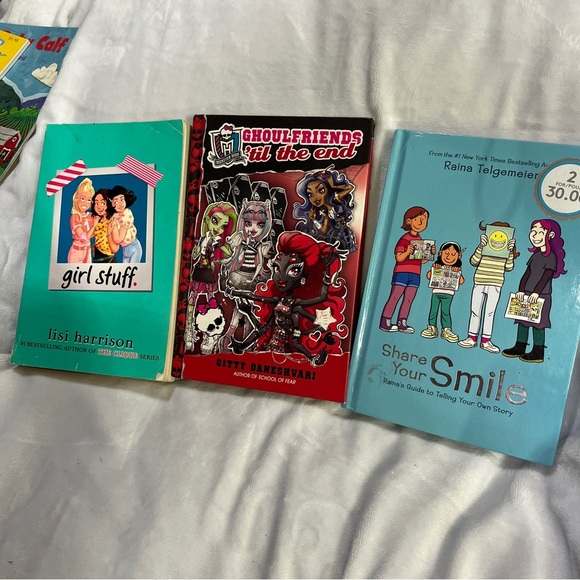 3 novels for youth - Picture 3 of 3